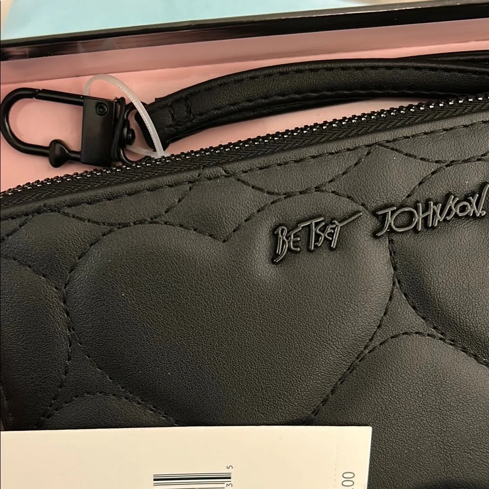 Betsey Johnson Black Hearts Wallet with Wristlet - Picture 5 of 5